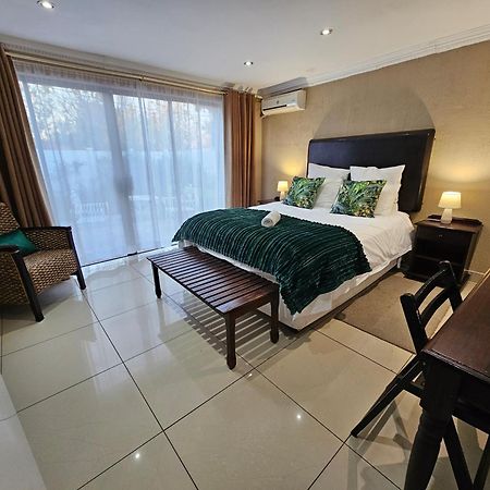 Bettie'S Luxury Lodge Kroonstad Zewnętrze zdjęcie